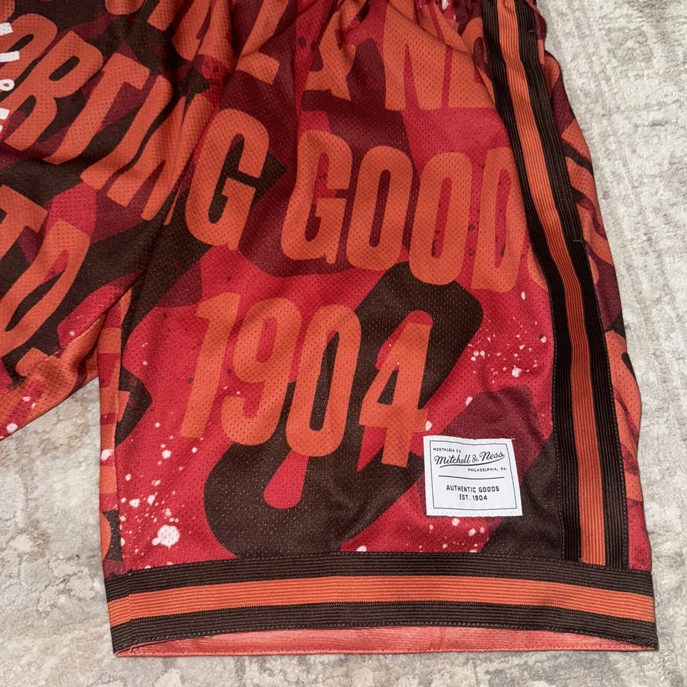 Mitchell and Ness Branded Big Face Fashion Basketball‎ Mesh Shorts Men Small - Picture 3 of 6